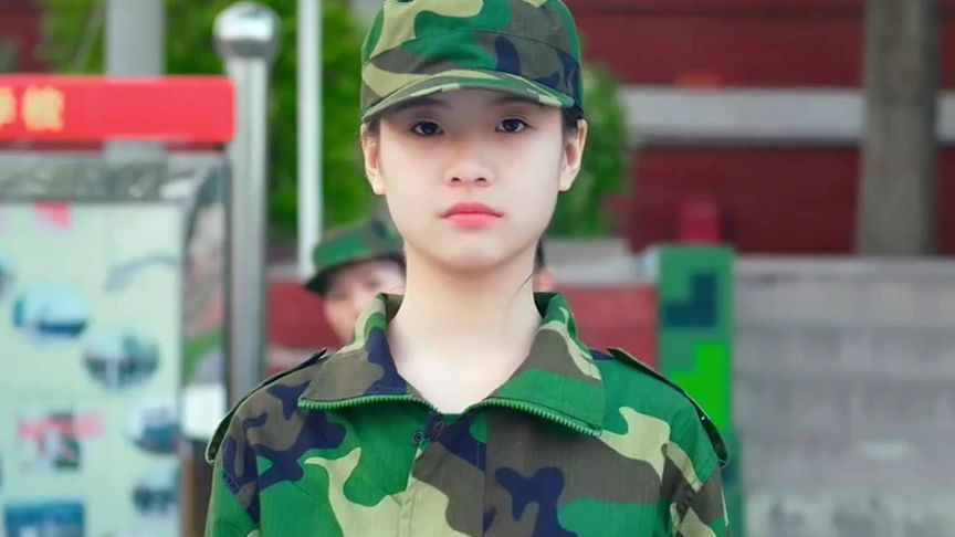 宣墨參加軍訓(xùn)，不料把教官贏了還破了記錄！#好劇推薦