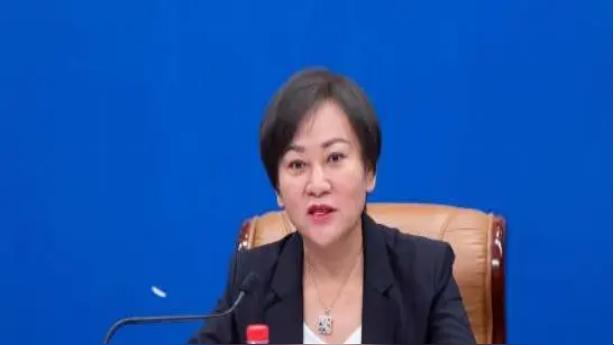 2022年貌美女副市長落馬，狂貪2000萬 五年政績倒數第一卻接連升官-圖1