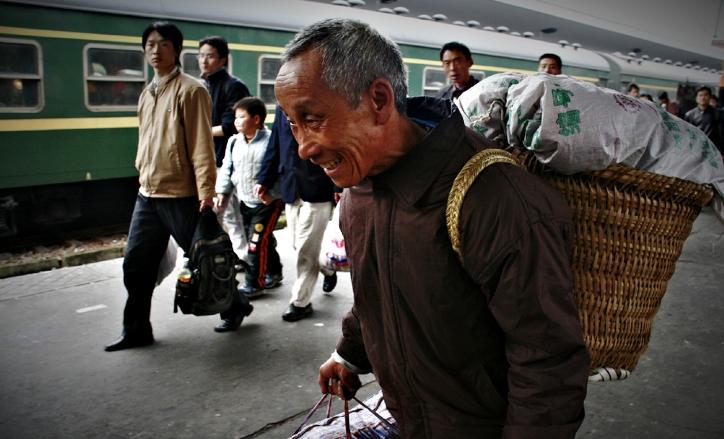 60歲以上農(nóng)民工全部清退？中央一號文件：5個方面保證農(nóng)民權(quán)益-圖2