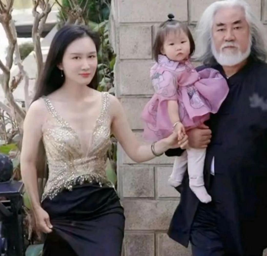 杜星霖：嫁大31歲的導演張紀中，婚后生一兒一女，他們是真心相愛-圖2