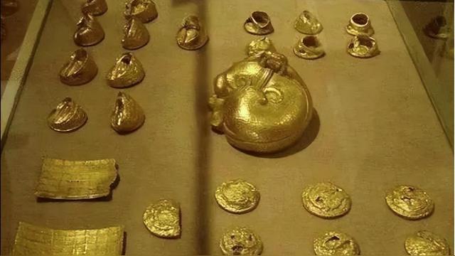 老農上交40斤黃金，上交之后才發現，裝黃金的罐子才是無價之寶-圖1