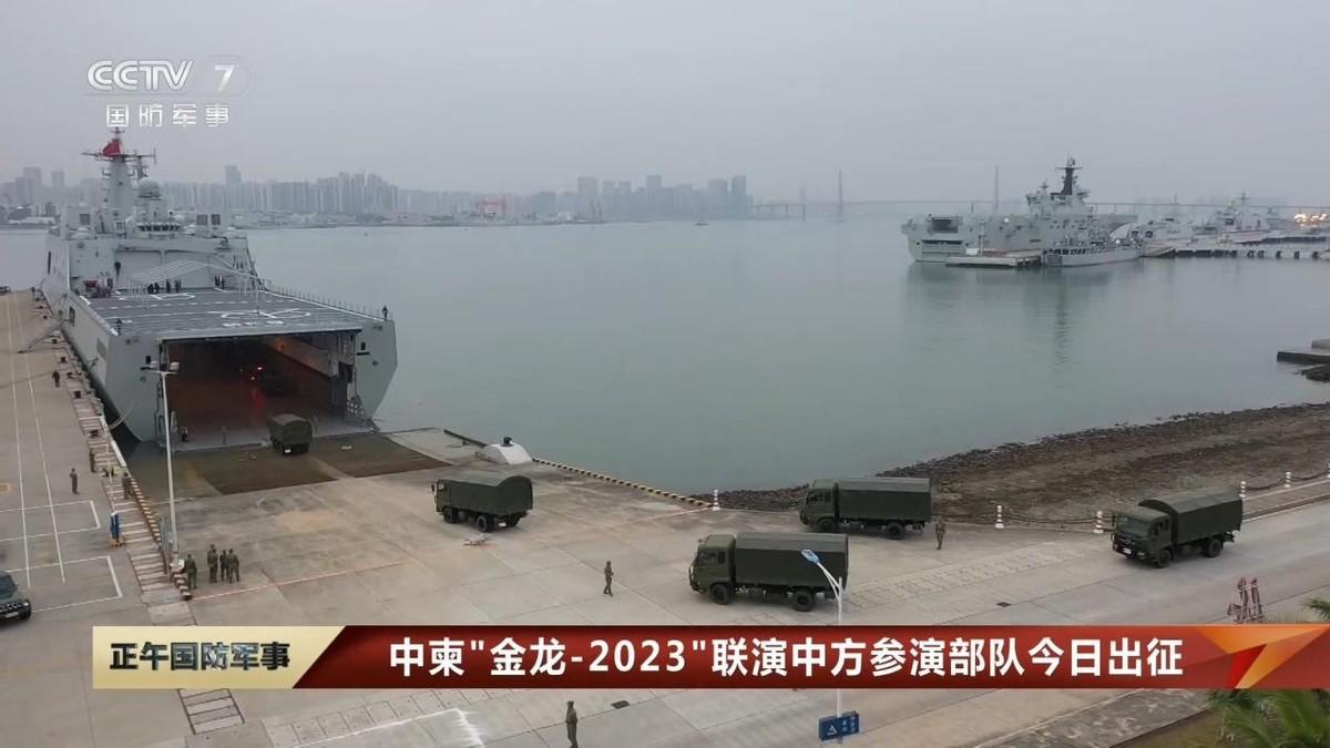 南部戰區已經出動，登陸艦滿載解放軍出港，開向了南海方向-圖2