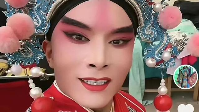 “摔不倒”的大武生：差一點進廠打工，用直播延續舞臺夢-圖1